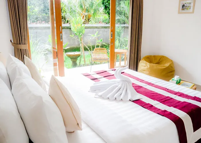 Taman Cahaya ゲストハウス 3*