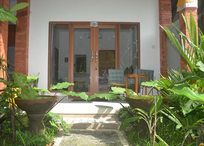 Taman Cahaya ゲストハウス 3*